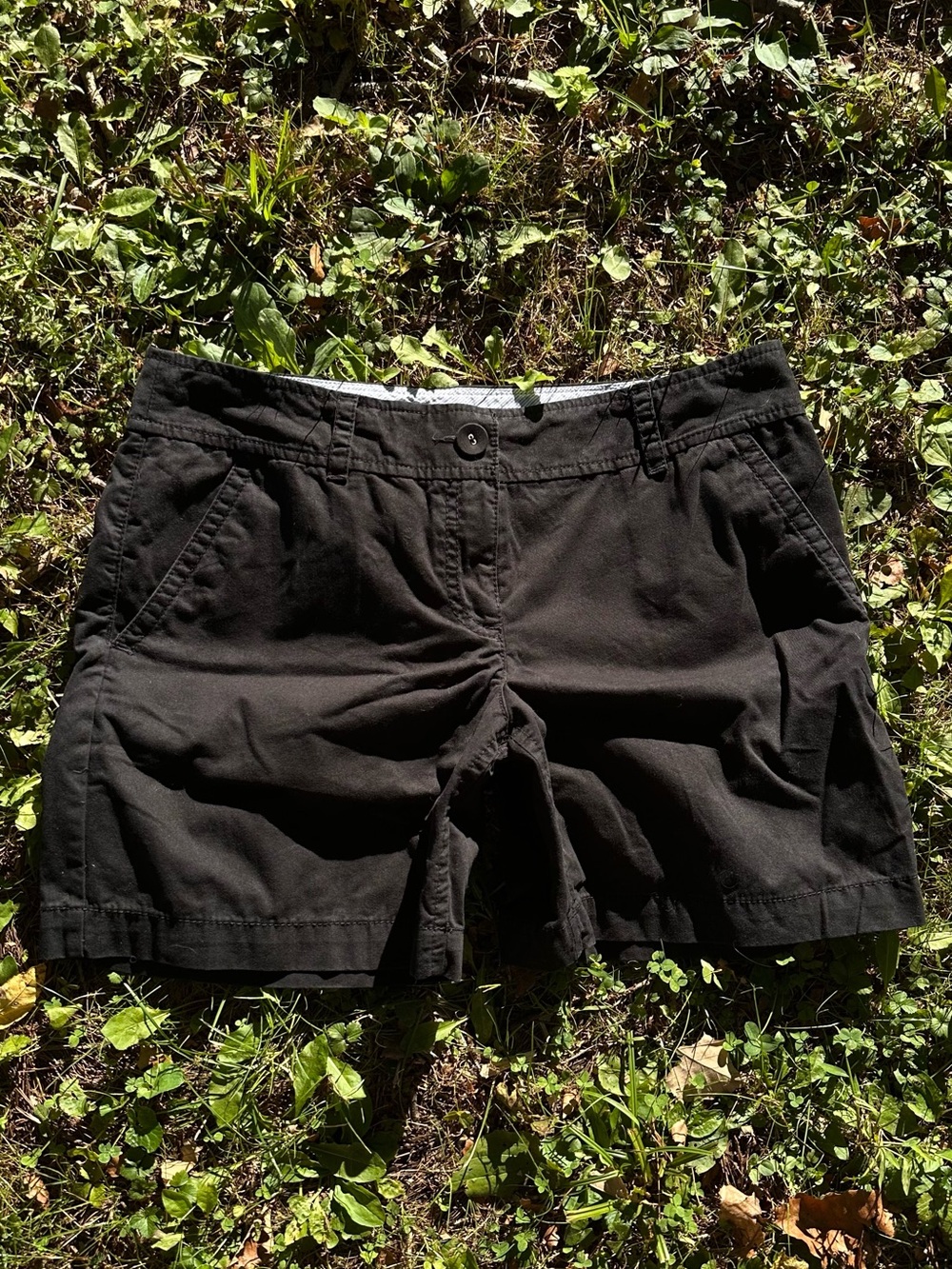 Y2K Low Rise Chino Style LOFT Black 100% Cotton Women's Shorts Size 4 w Pockets